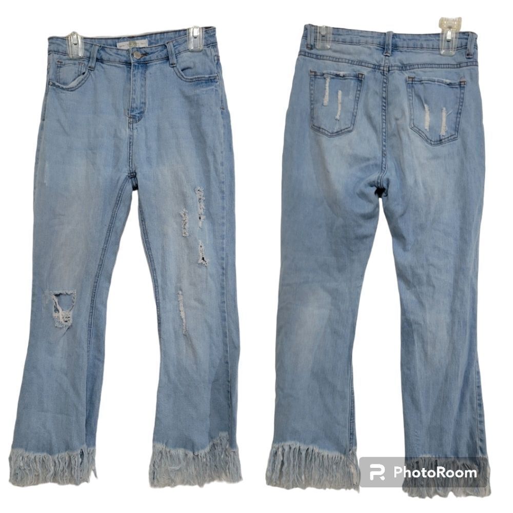 I&M cropped high waisted frayed jeans